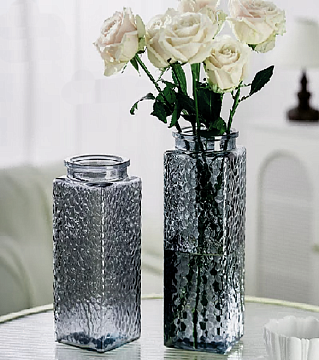 Ваза стеклянная 10*10*28 см, 1 шт., серый