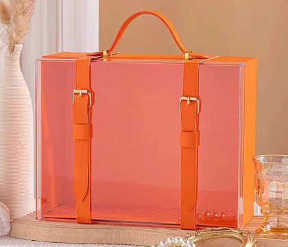 Коробка чемоданчик 23*18*9 см, 1 шт., оранжевый.