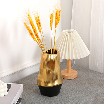 Ваза керамическая, цвет черно-золотой, 13*21,5 см