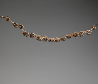 Гирлянда из шишек (15 шт),в глиттере цвета шампань, 80 см