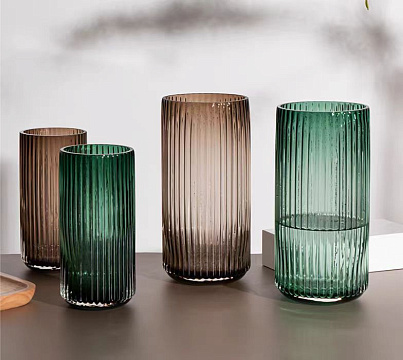 Ваза стеклянная D11,5 * H24,5 см, 1 шт., зеленый