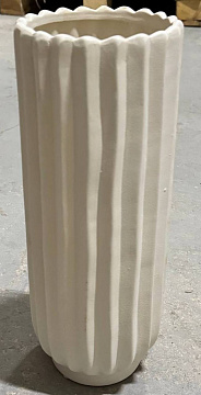 Ваза керамическая, 15*15*36,5 см.