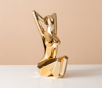 Статуэтка декоративная, керамика, цвет золото, 16*12,5*29 см