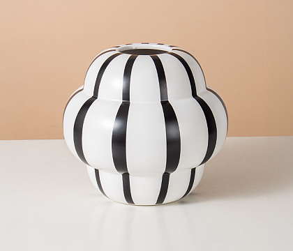 Керамическая декоративная ваза серия "Зебра", 20,5*20,5*18,5 см