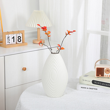 Ваза керамическая, цвет белый, 13*24 см