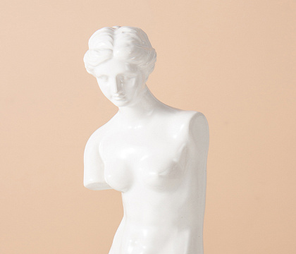 Статуэтка декоративная серия "Венера", керамика, цвет синий, 9,5*11*41 см