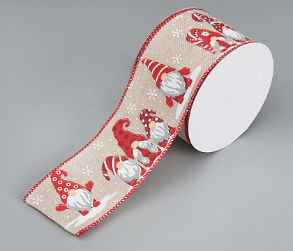 Лента новогодняя декоративная Рождественские гномы 6,3*10 ярд, 1 шт., красный/зеленый