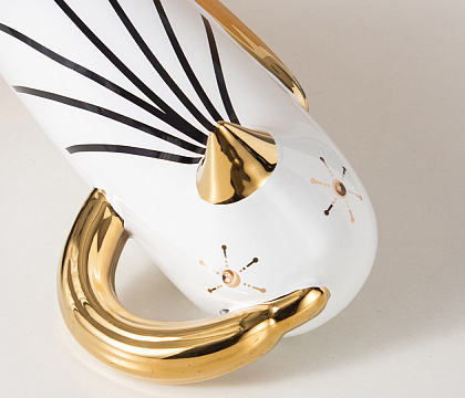 Статуэтка декоративная серия "Рэди", керамика, цвет бело-золотой, 14,5*17*34 см