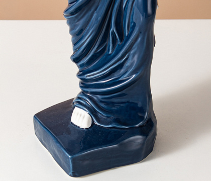 Статуэтка декоративная серия "Венера", керамика, цвет синий, 9,5*11*41 см