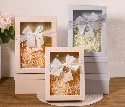 Набор коробок подарочных с прозрачным окошком 29*21*9,5, 26*19*8, 23*17*6,5 см, 3 шт., св.бежевый