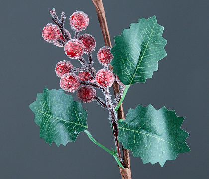 Декоративная гирлянда с листьями и ягодами, 150 см