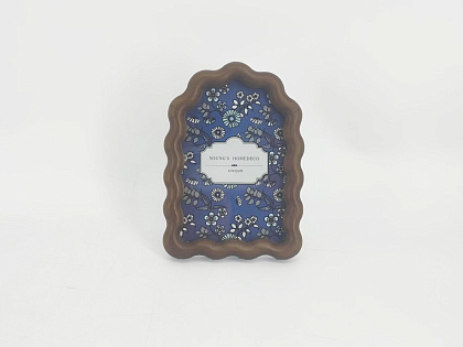 Фоторамка декоративная из дерева, волнистая, цвет венге, со стеклом, 10x15 см