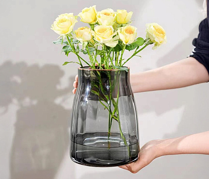 Ваза стеклянная D15 * H20,5,  1 шт., серый