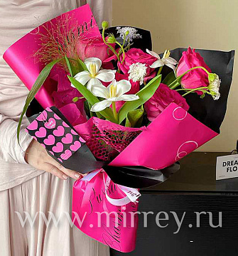 Упак. материал флористическая пленка "Кокетка ", 58 см х 58 см, 65 мкр, 20 листов/упак., фуксия