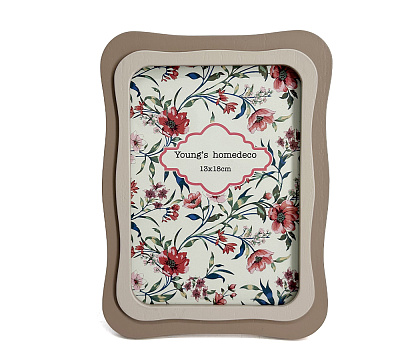 Фоторамка декоративная из МДФ, серия "Уют", цвет кремово-коричневый, со стеклом, 13x18 см