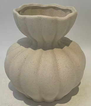 Ваза керамическая "Бутон", цвет белый, 19,5*19,5*21 см.