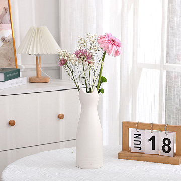 Ваза керамическая, цвет белый, 8*23,5 см